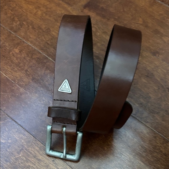 Vintage Guess Women’s Brown Leather Belt with Nickel Toned Buckle, Size Small - Picture 15 of 16